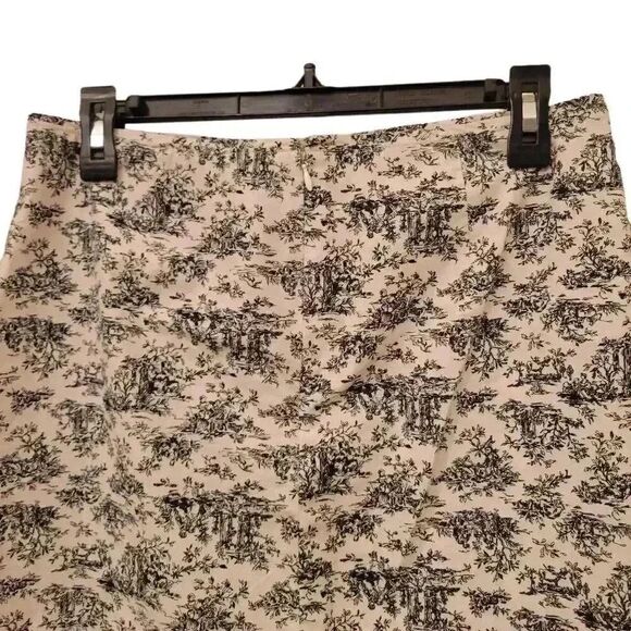 Gap Women's White & Black Floral Cotton/Spandex Straight Pencil Skirt - Picture 4 of 9